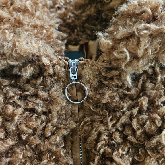 Wild Fable Womens Sherpa Bomber Jacket XS Faux Fur Camel Brown Full-Zip Stylish - Picture 4 of 10